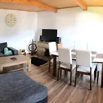 Nyaraló Viktoria- Neakceptujeme Mlade Partie Terhely
