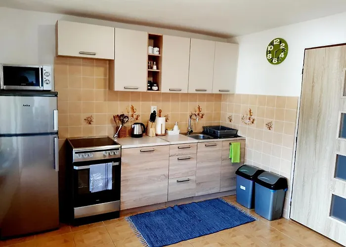 Viktória- Neakceptujeme Mladé Partie Casa vacanze *